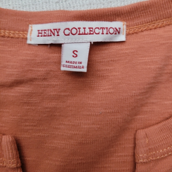 Adorable Crop Top! Gorgeous Persimmon Color! - Picture 2 of 4